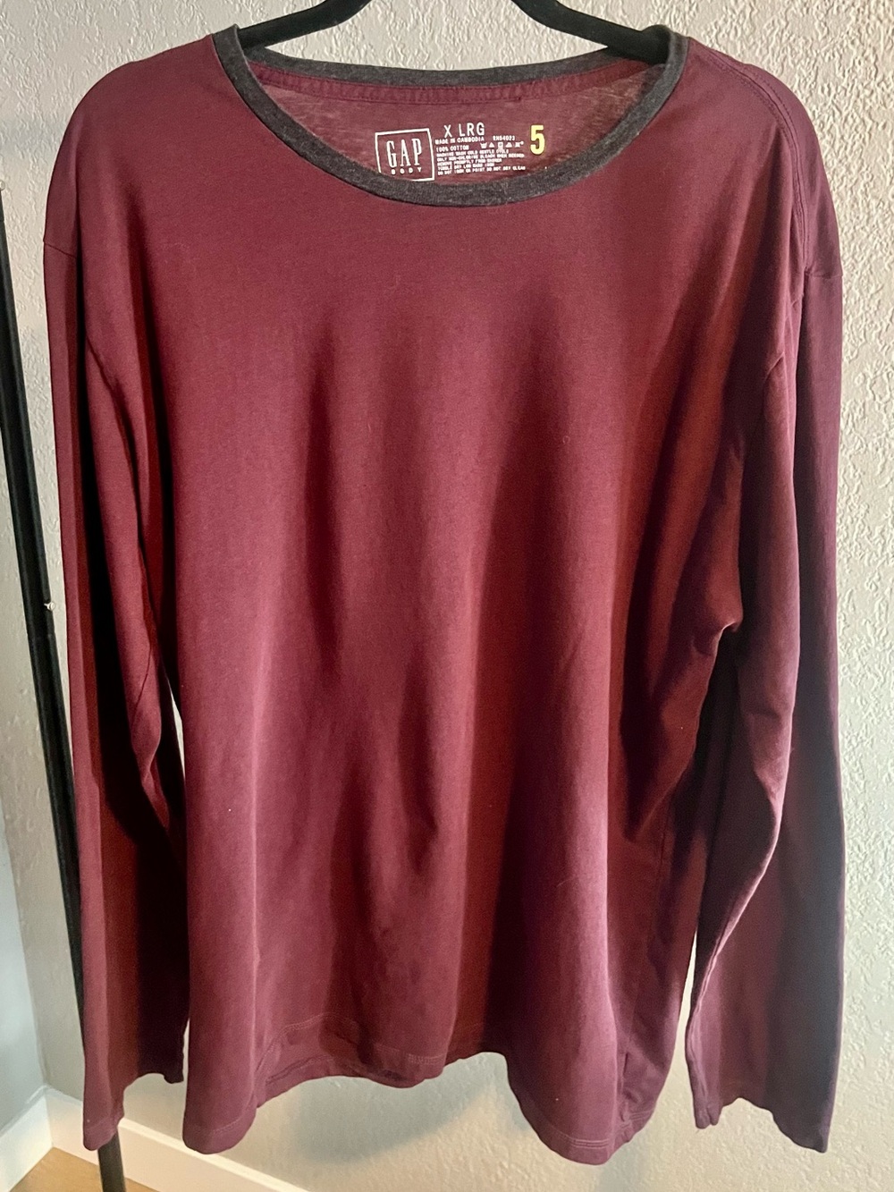 GAP Men's Long-Sleeve Crewneck Tee 100% Cotton- Wine with Charcoal Trim
